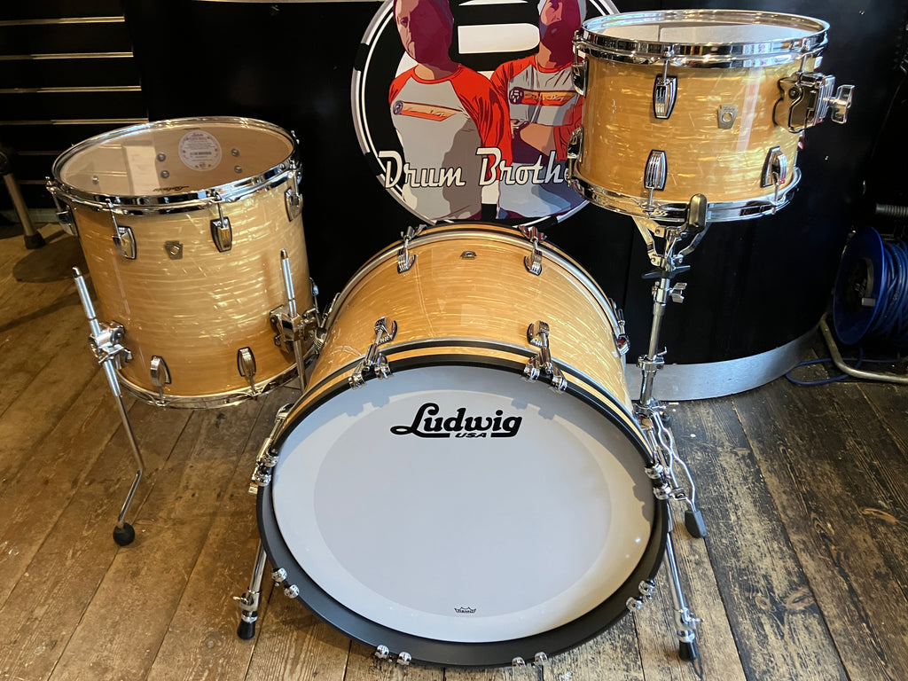 Ludwig L84023AXAO Classic Maple 20” Downbeat Drum Kit (Shells Only) Aged Onyx