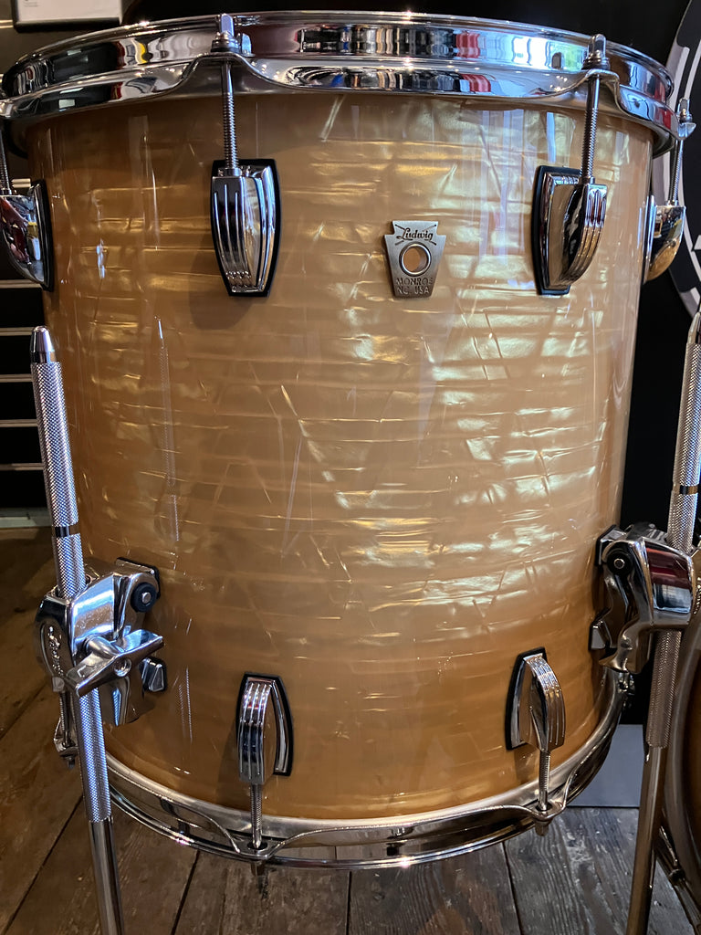 Ludwig L84023AXAO Classic Maple 20” Downbeat Drum Kit (Shells Only) Aged Onyx