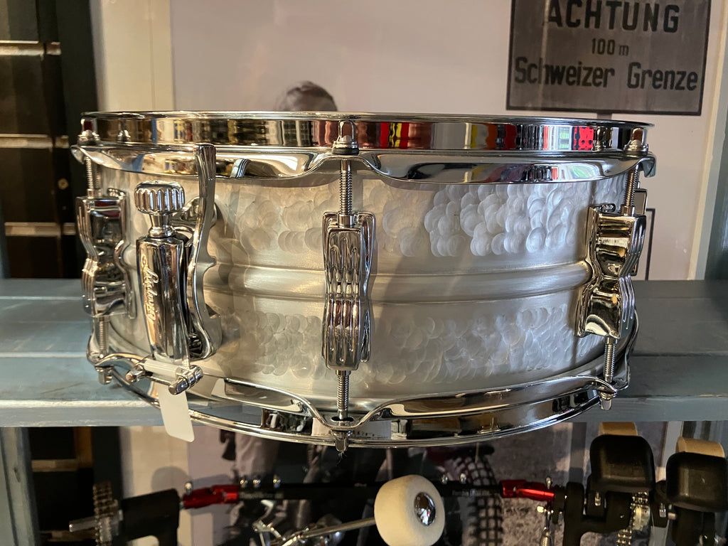 Ludwig LM404K Acrolite Hammered Aluminium 14x5 Snare Drum